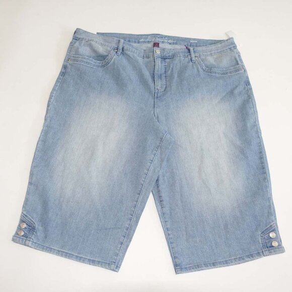 Gloria Vanderbilt Women's Kaia Skimmer Capri Jeans Size 22W NWT Blue High Rise - Picture 1 of 8